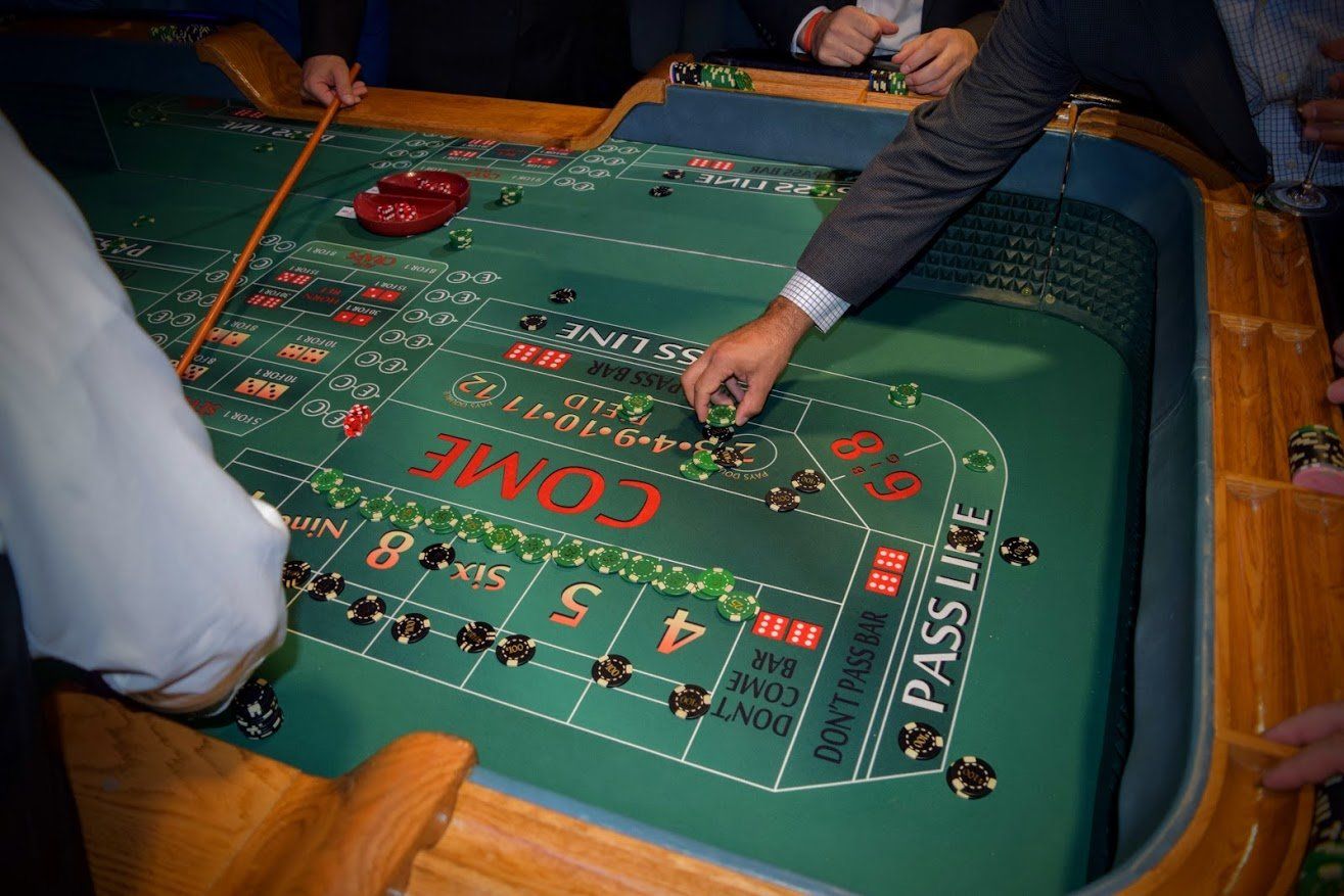 Dice Table Rental