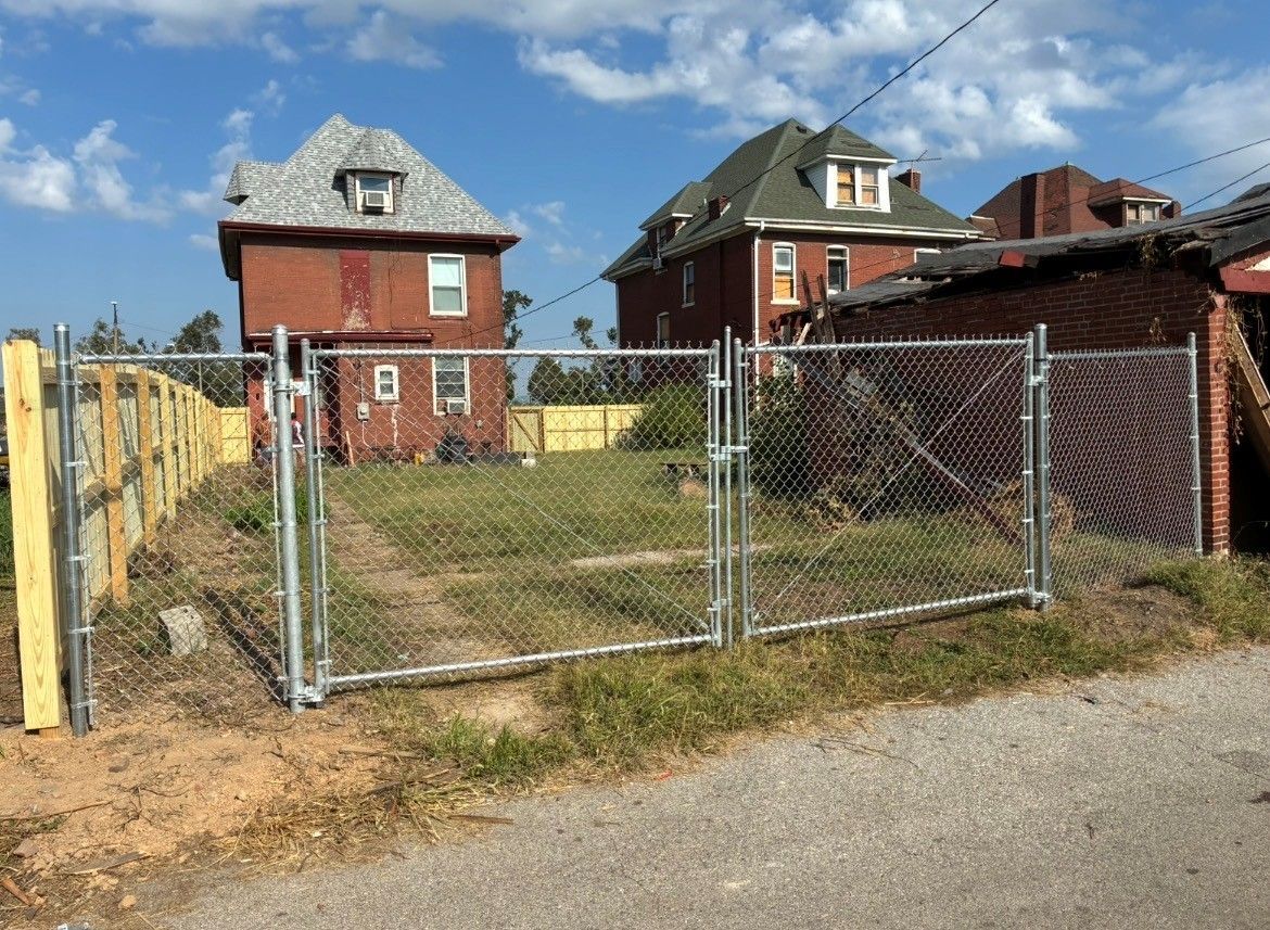 Wood and chain link fence repair and installation by Makic Fence & Deck