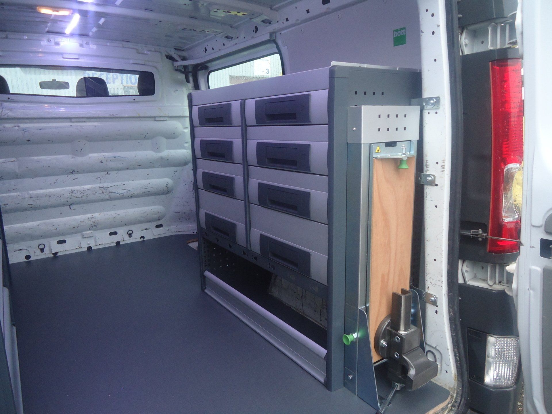 Aménagement Bott sur véhicule utilitaire