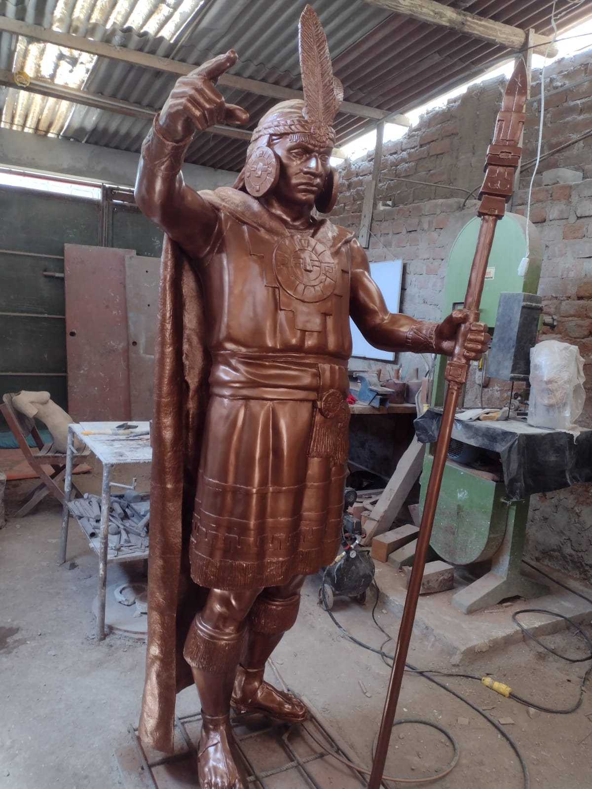 Escultura de resina y fibra de vidrio