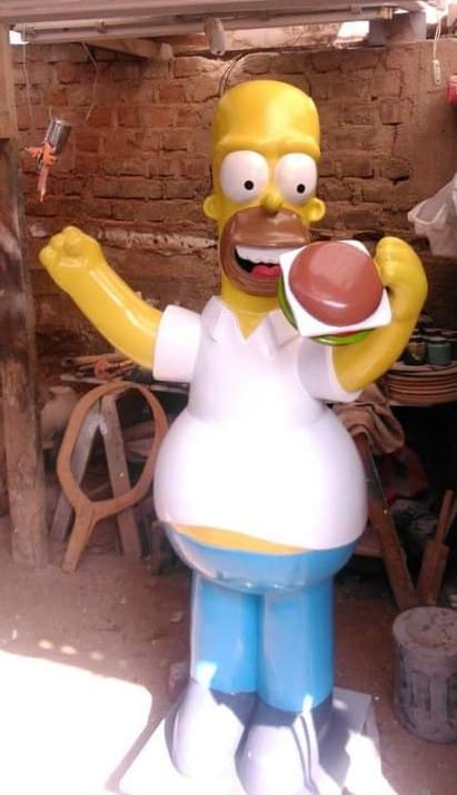 Escultura de resina y fibra de vidrio