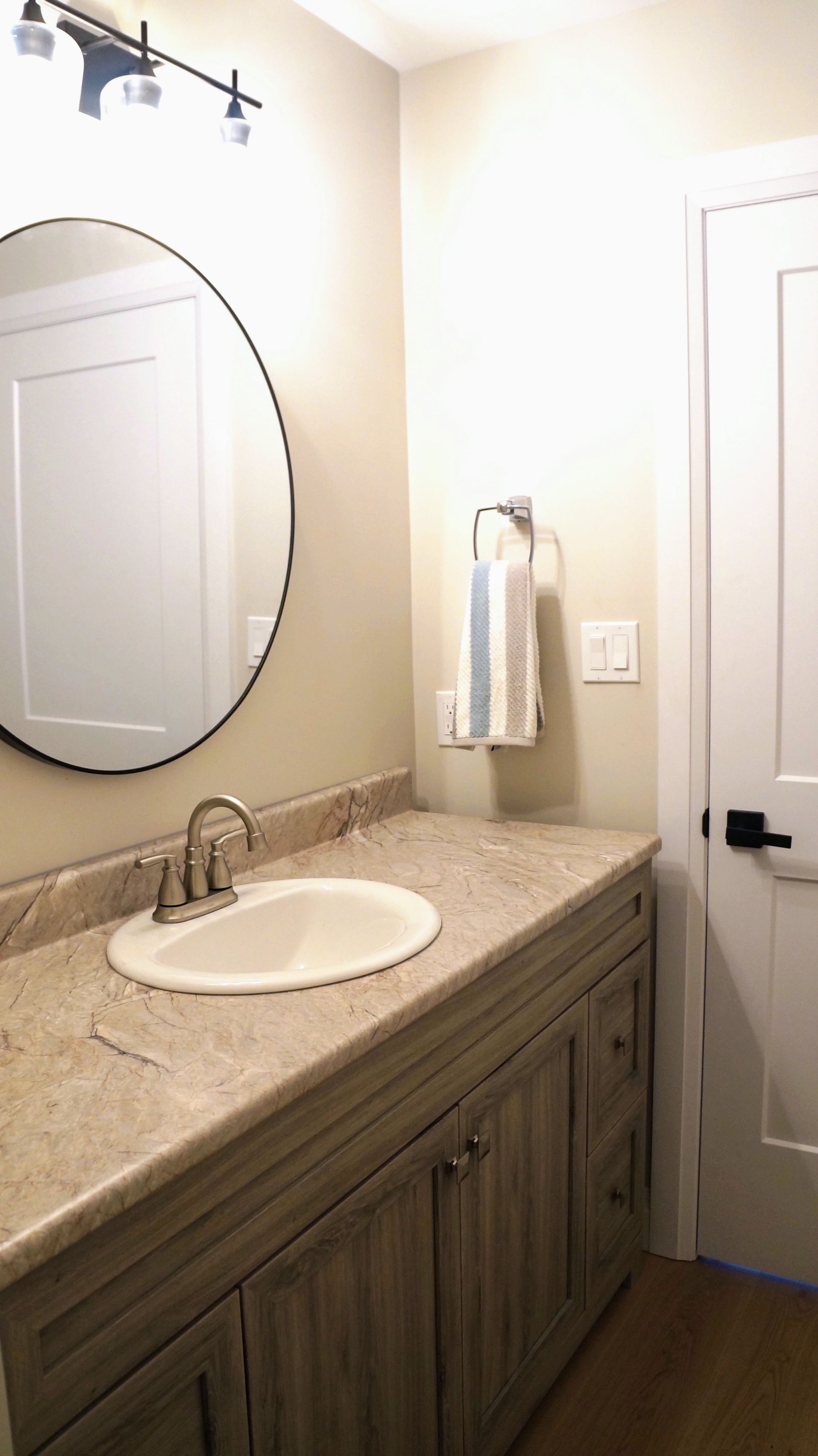 Modern bathroom vanity update