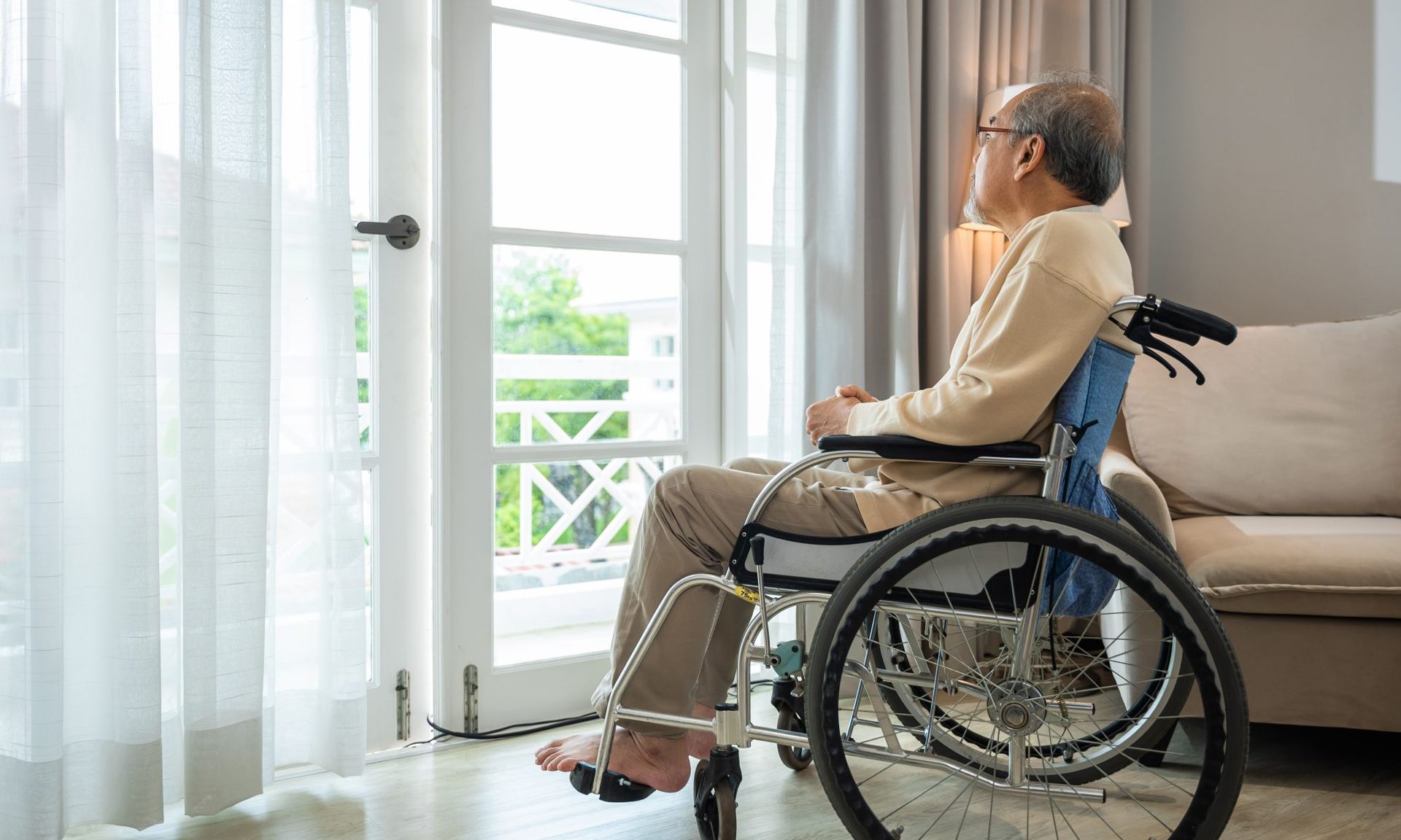 Safety-Risks-of-Leaving-a-Senior-with-Dementia