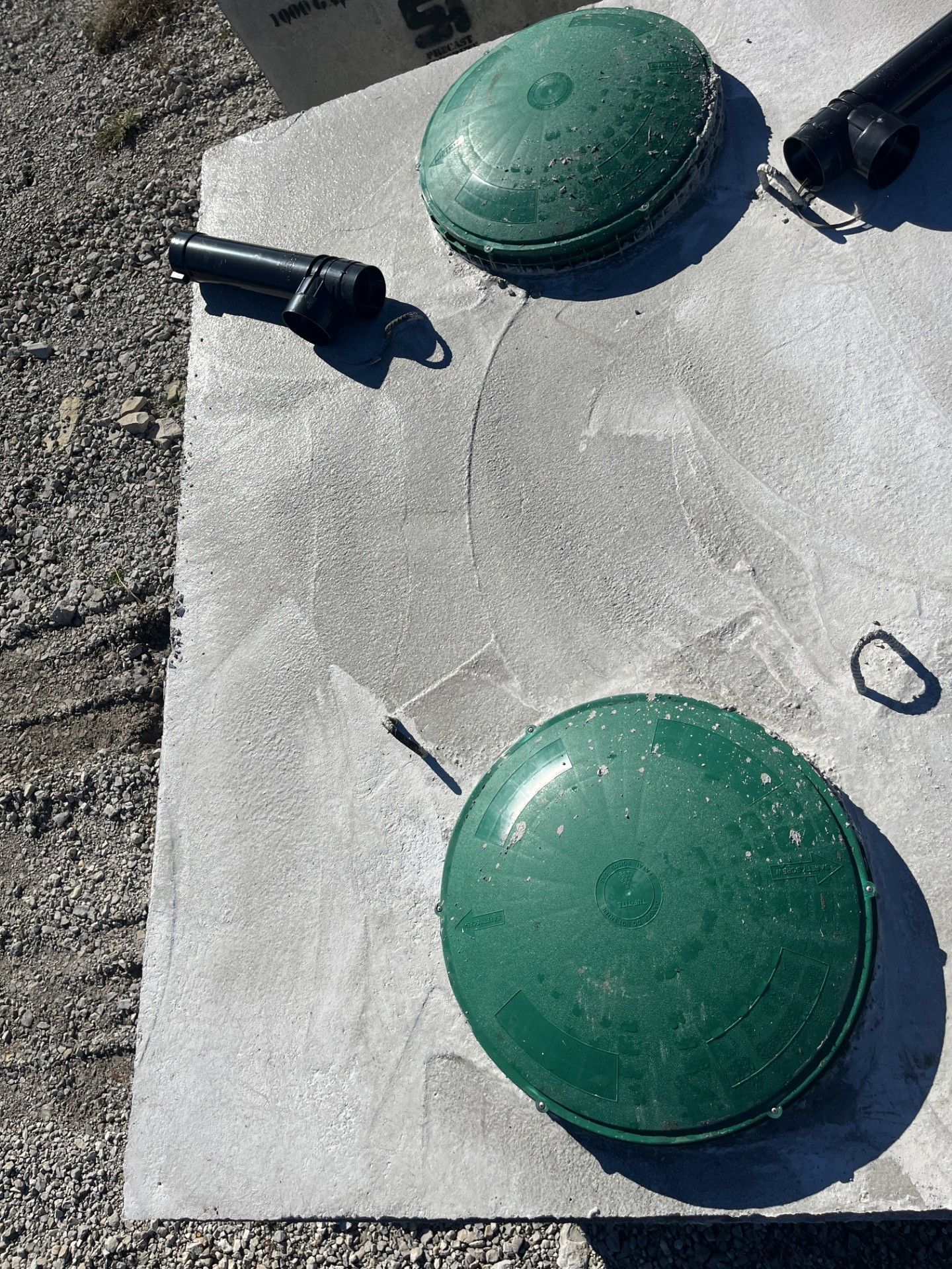 Concrete Si Prescast Septic Tank with Green Lid | Replacement tanks in Ft. Leonard Wood MO