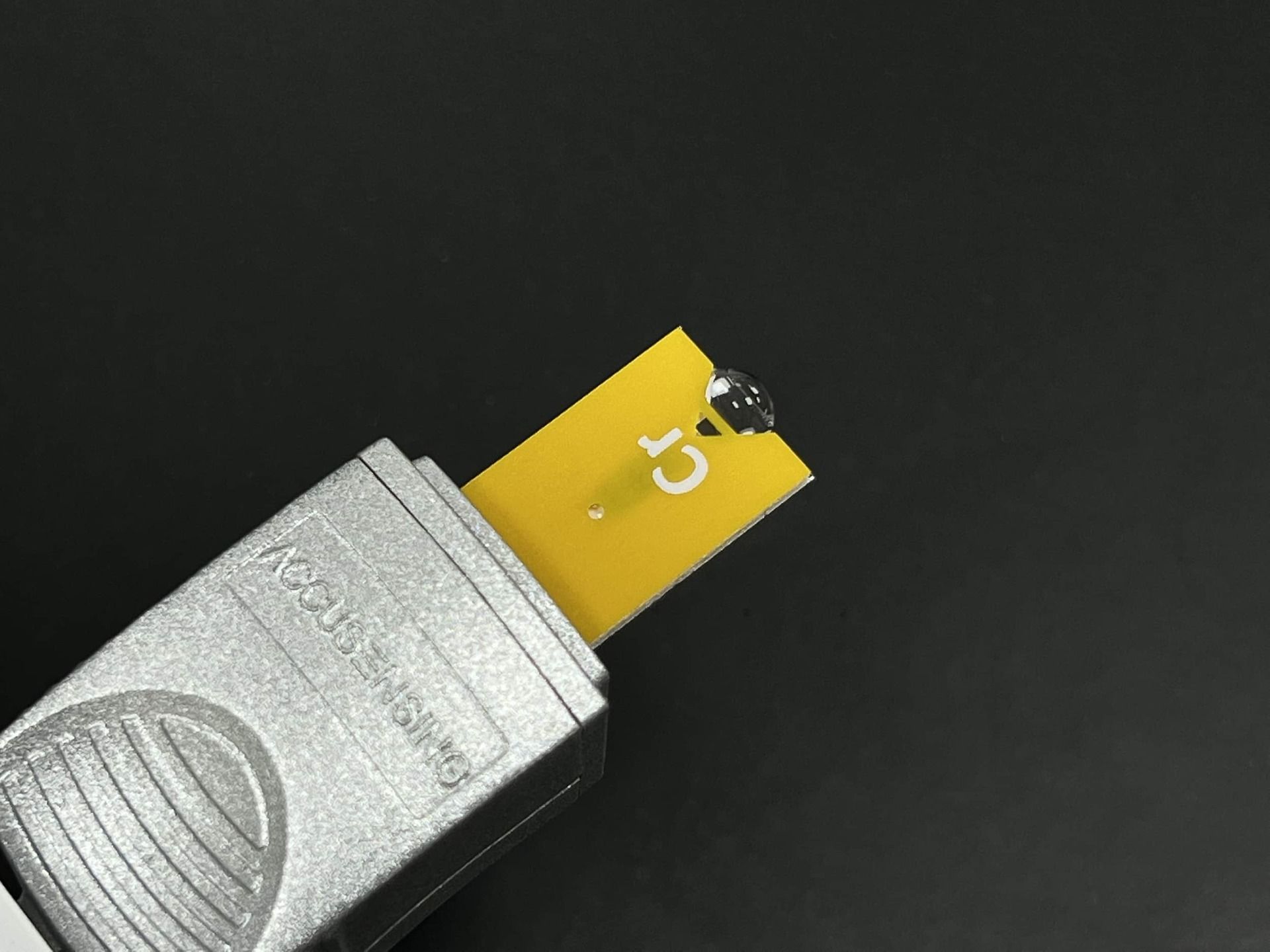 Chromium ion electrochemical sensor test strip