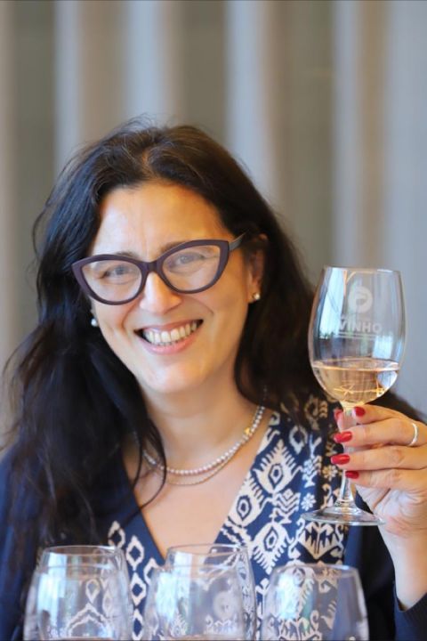 Sommelière Catarina and Tours in Porto