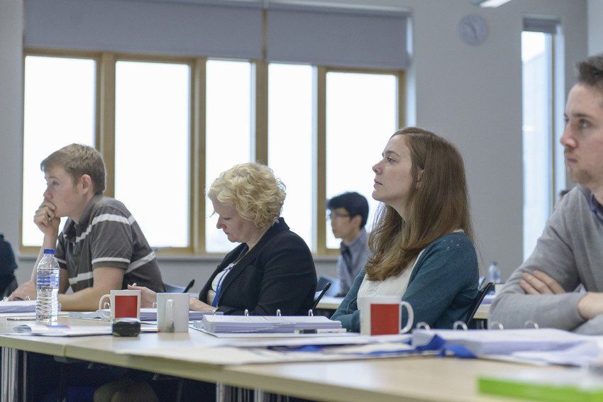 Audience listening in seminar lecture