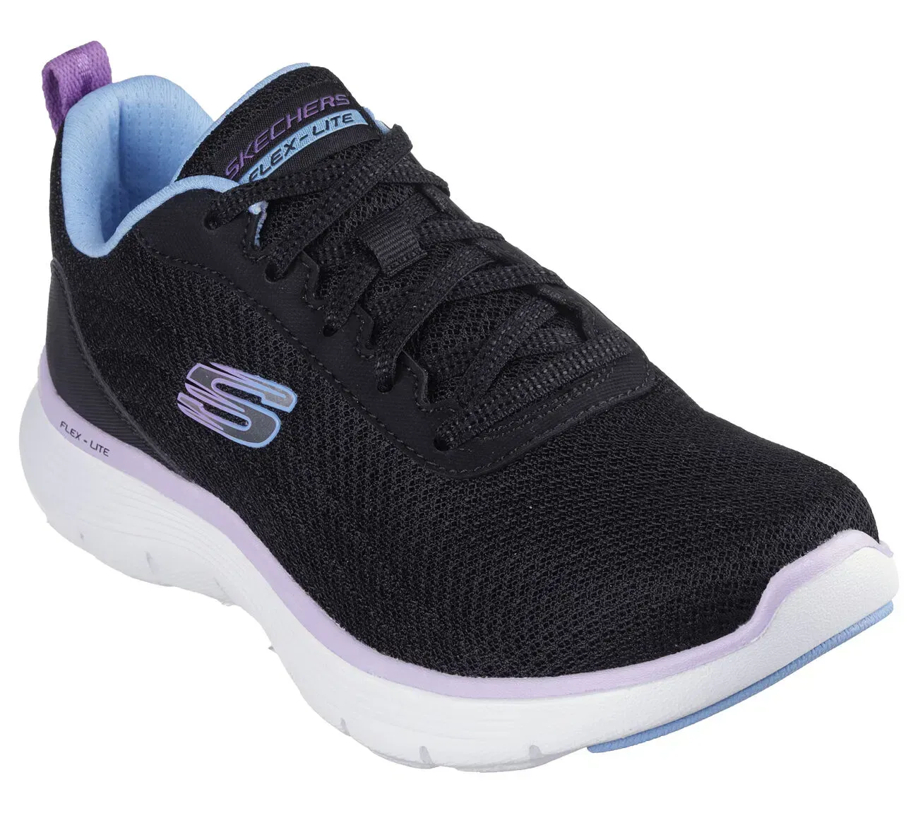 Zapatilla deportiva Skechers negra con detalles en azul claro y morado.