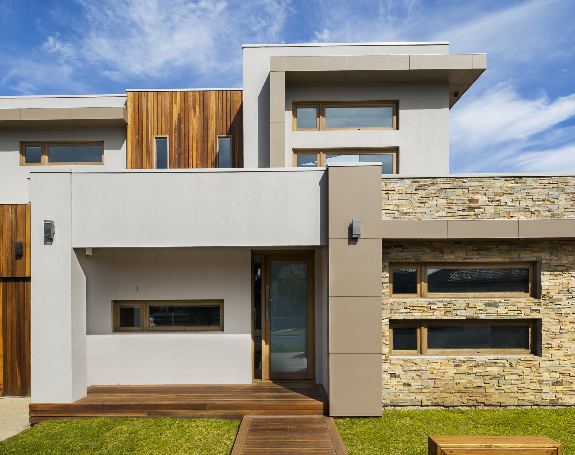 Why Choose Lightweight Cladding for Home Exteriors