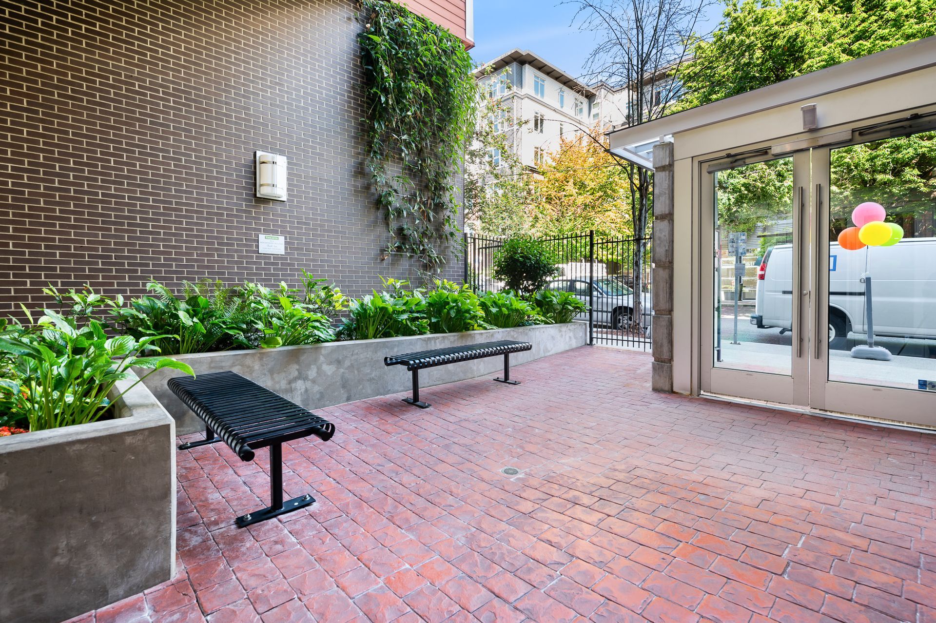 Photo of the benches outside the building entrance