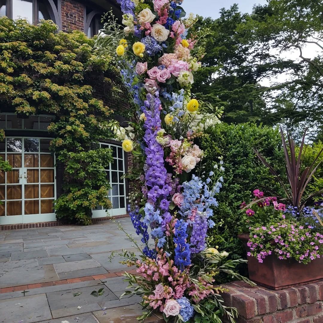Sweet Peas of Jennersville | West Grove, PA | Wedding florals | Ceremony Floral Arch