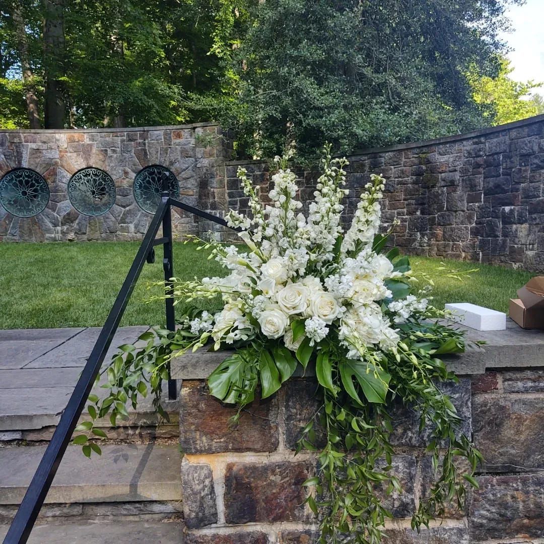 Sweet Peas of Jennersville | West Grove, PA | Wedding Ceremony Decor