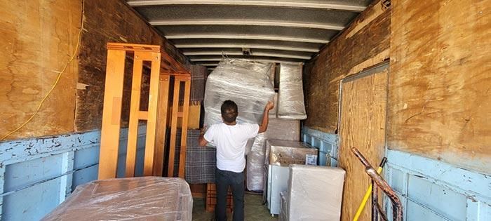 TRANSPORTES Y MUDANZAS URESTI