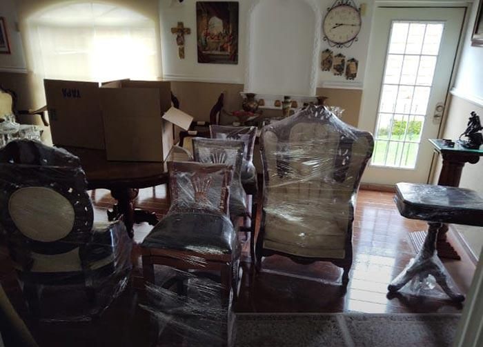 TRANSPORTES Y MUDANZAS URESTI