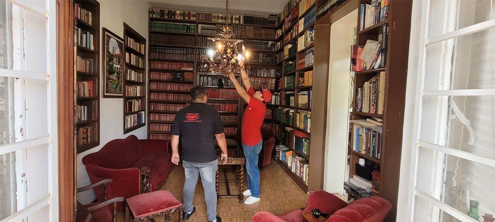 TRANSPORTES Y MUDANZAS URESTI