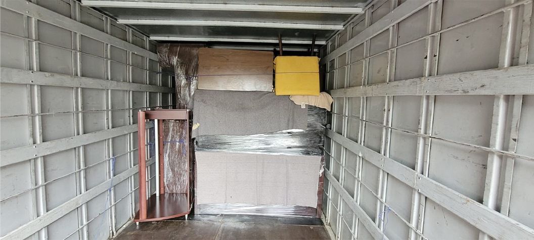 TRANSPORTES Y MUDANZAS URESTI