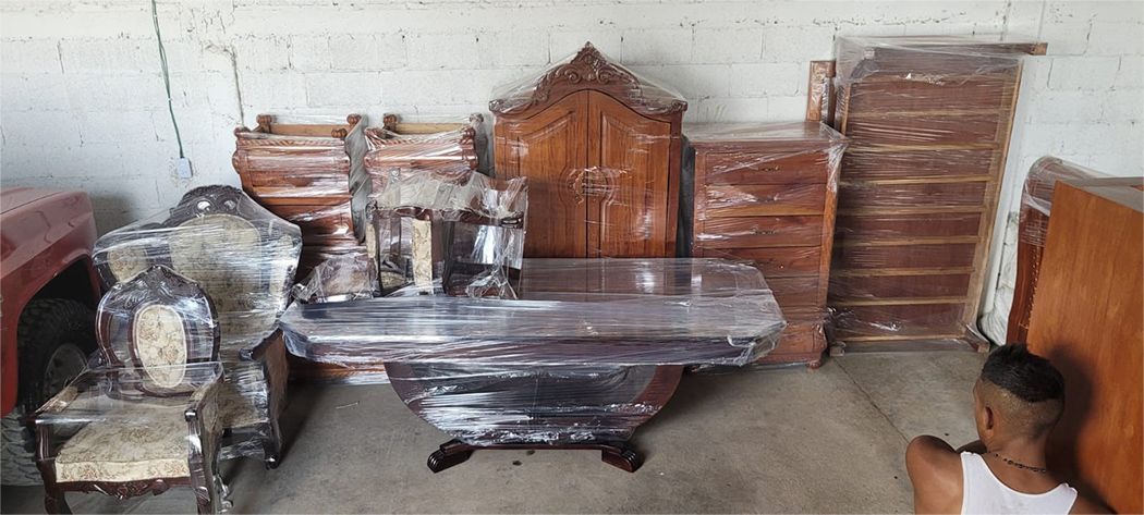 TRANSPORTES Y MUDANZAS URESTI