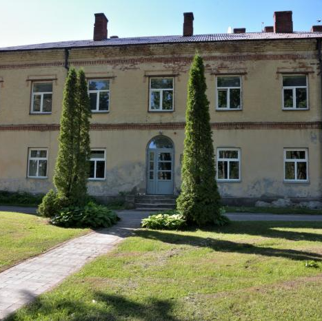 Vēsturiskā Priekuļu vidusskolas ēka