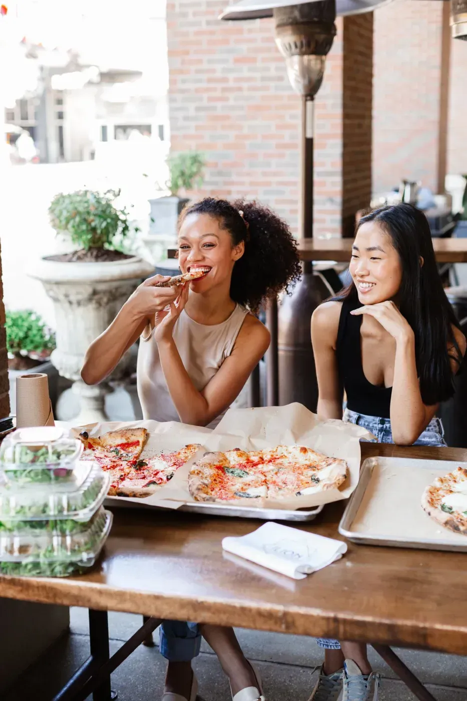 Residents Eating at Ilion Apartments.