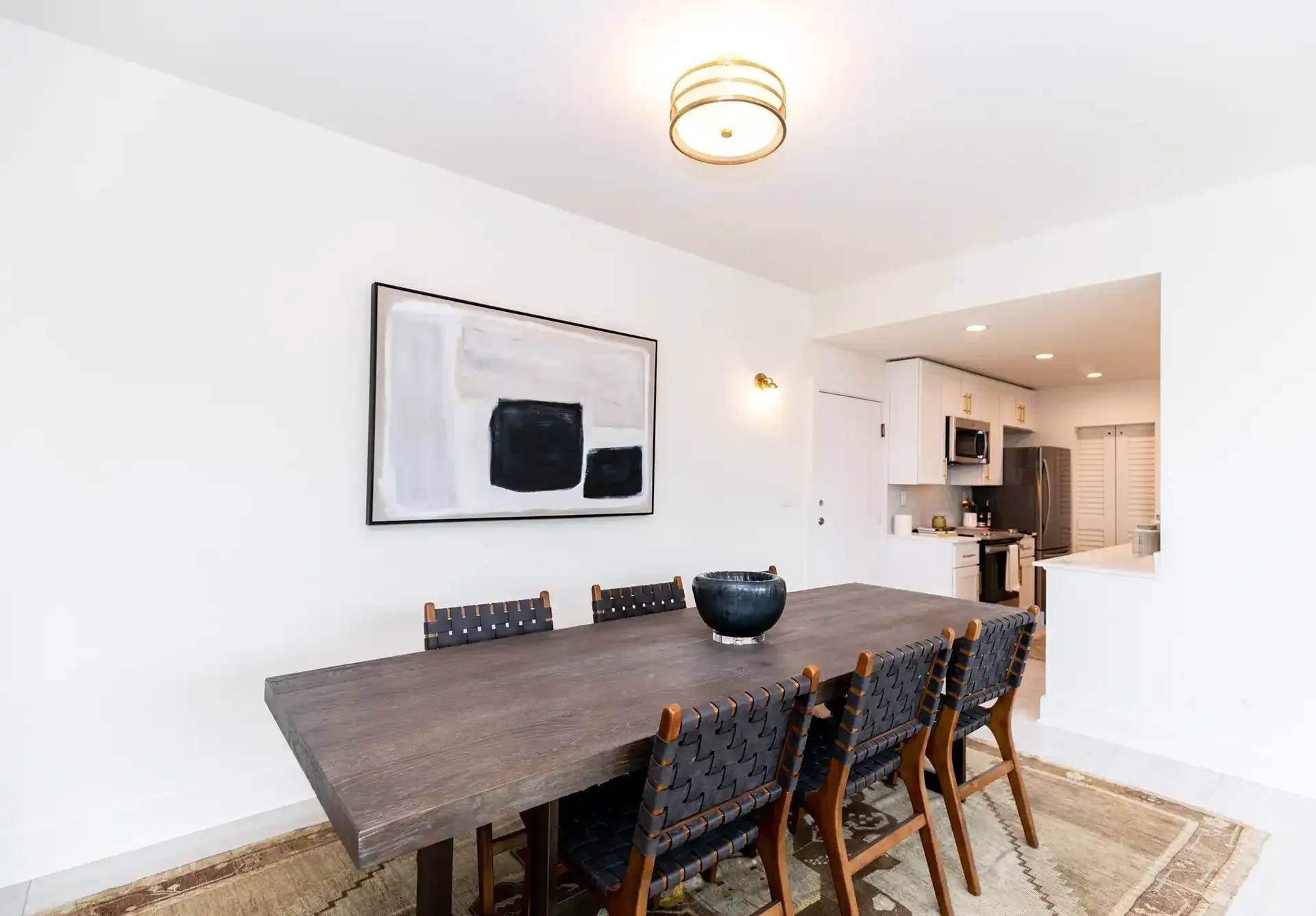 Dining room at Ilion Apartments in Marietta, GA.