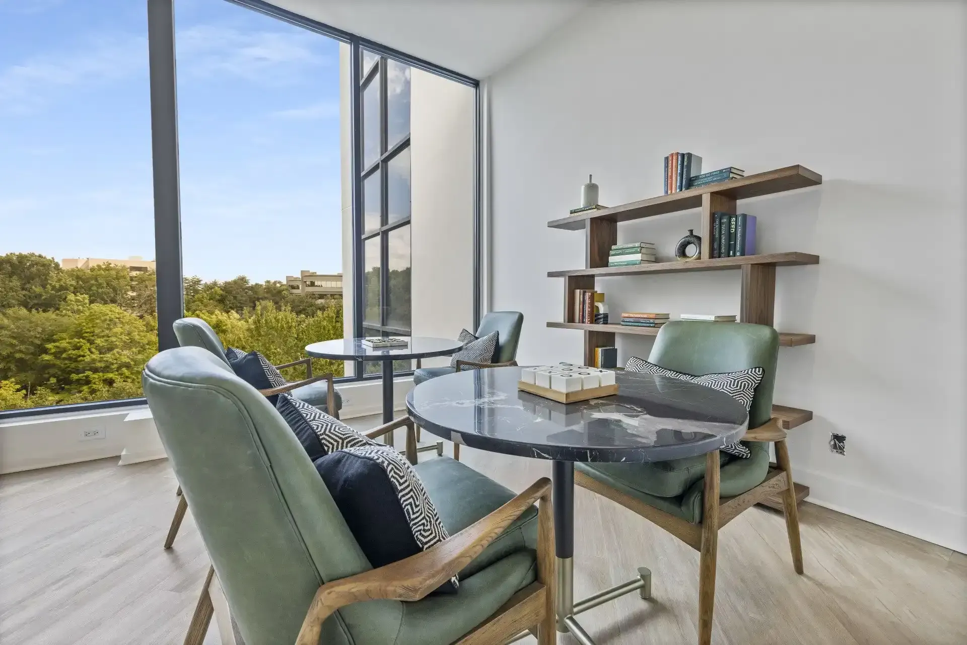 Lounge at Ilion ApartmentsMarietta, GA.