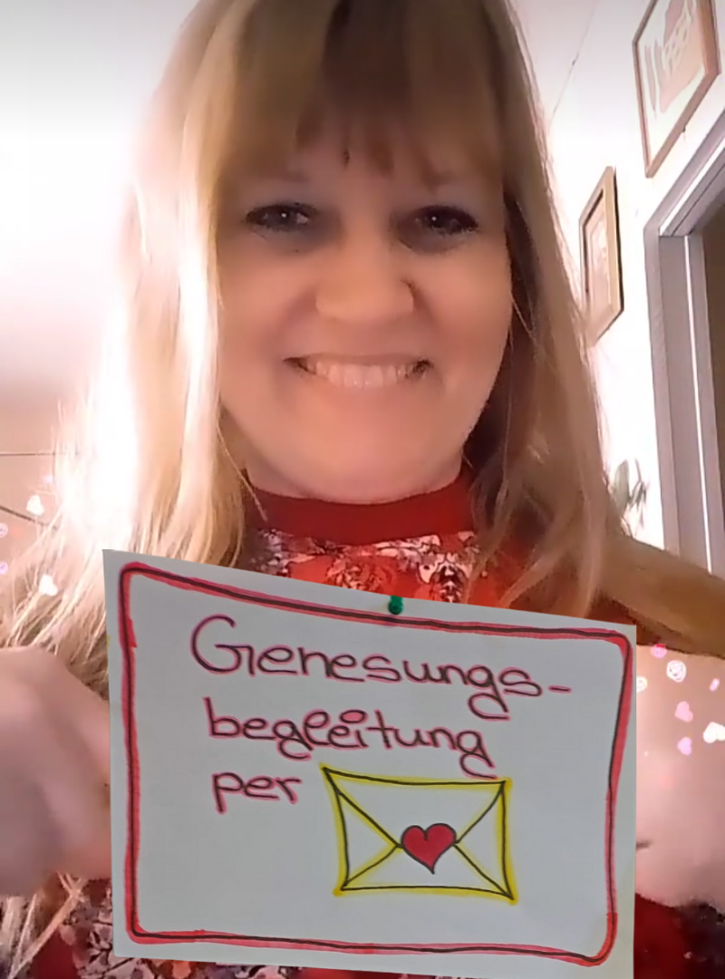 Genesungsbegleitung per Brief.
Kannst Du Deine Gedanken und Gefühle besser aufschreiben als erzählen, möchtest Du Antworten von einer richtigen Brieffreundin bekommen?
Du wirst von Deiner Brieffreundin Post erhalten.
Mit ganz viel Liebe
für Dich im Umschlag.