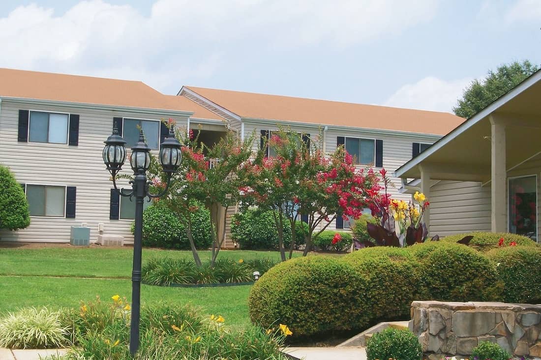 The Reserve at Fairway Hills Exterior