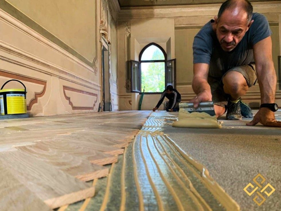 Posatura parquet castello Lambertini 01