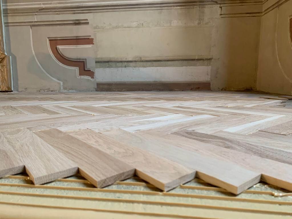 Posatura parquet castello Lambertini 04