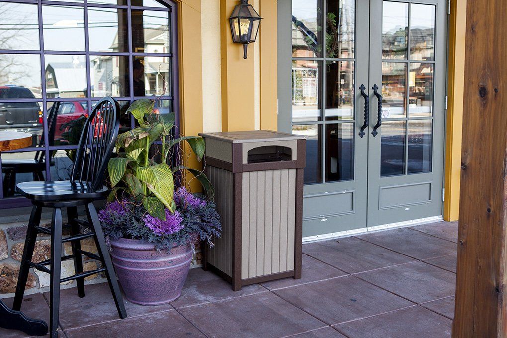 Trash Receptacle — Garnet Valley, PA — Knot & Ore Outdoors