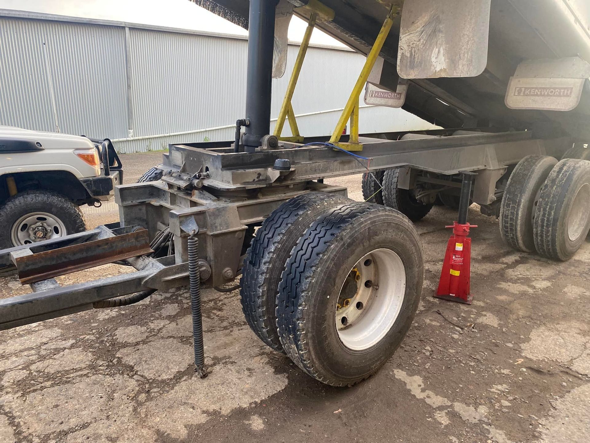 Truck Trailer With Lifted Bed