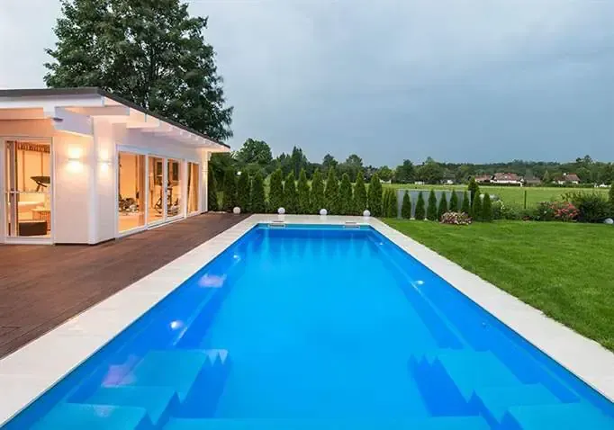 Keramikpool