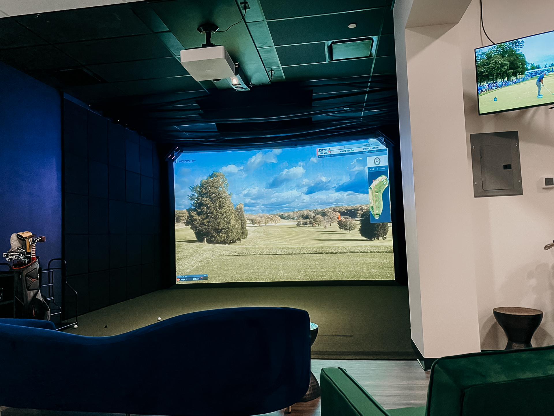 Woods & Irons Golf Simulators - Hershey, Pennsylvania