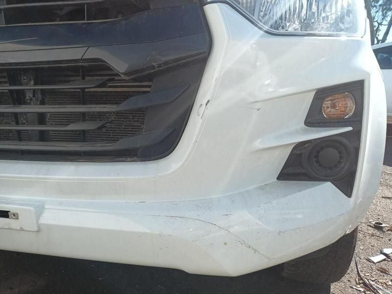 A Close Up of a White Car 's Front Bumper — South West 4WD Wreckers In Harristown, QLD
