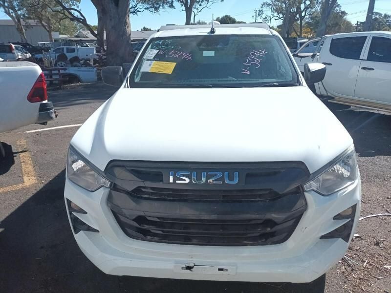 A White Isuzu Truck is Parked in a Parking Lot — South West 4WD Wreckers In Harristown, QLD
