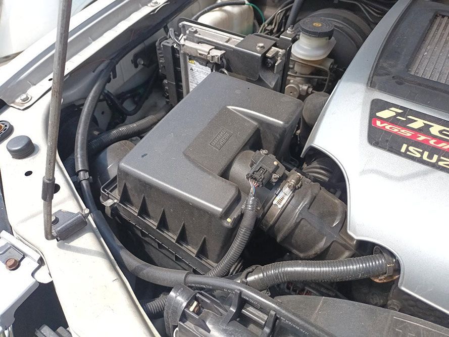 A Close Up of the Engine of an Isuzu Vehicle — South West 4WD Wreckers In Harristown, QLD