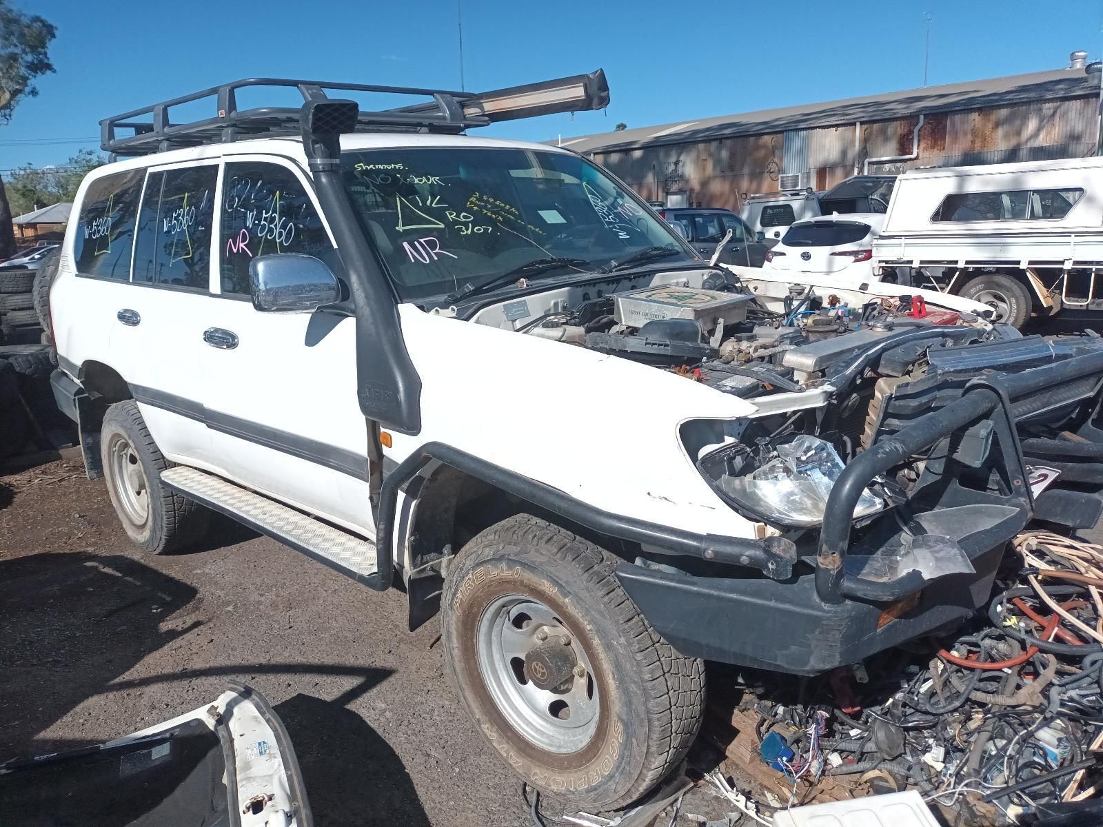 W-5360 TOYOYA LANDCRUISER GXL WAGON HZJ105R MANUAL 4WD 2005