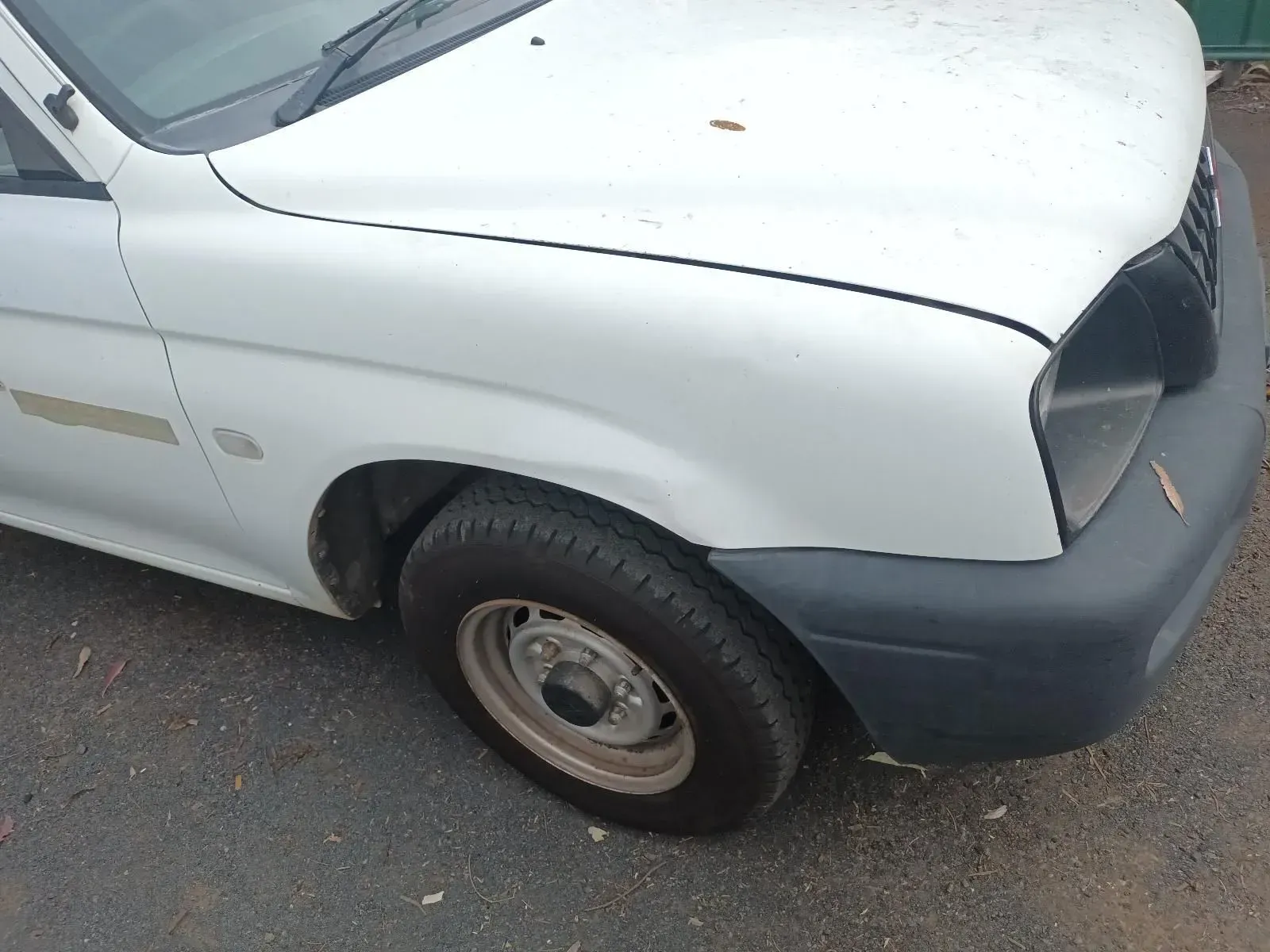 White Car Front, Black Bumper, Steel Wheel — South West 4WD Wreckers In Brisbane, QLD