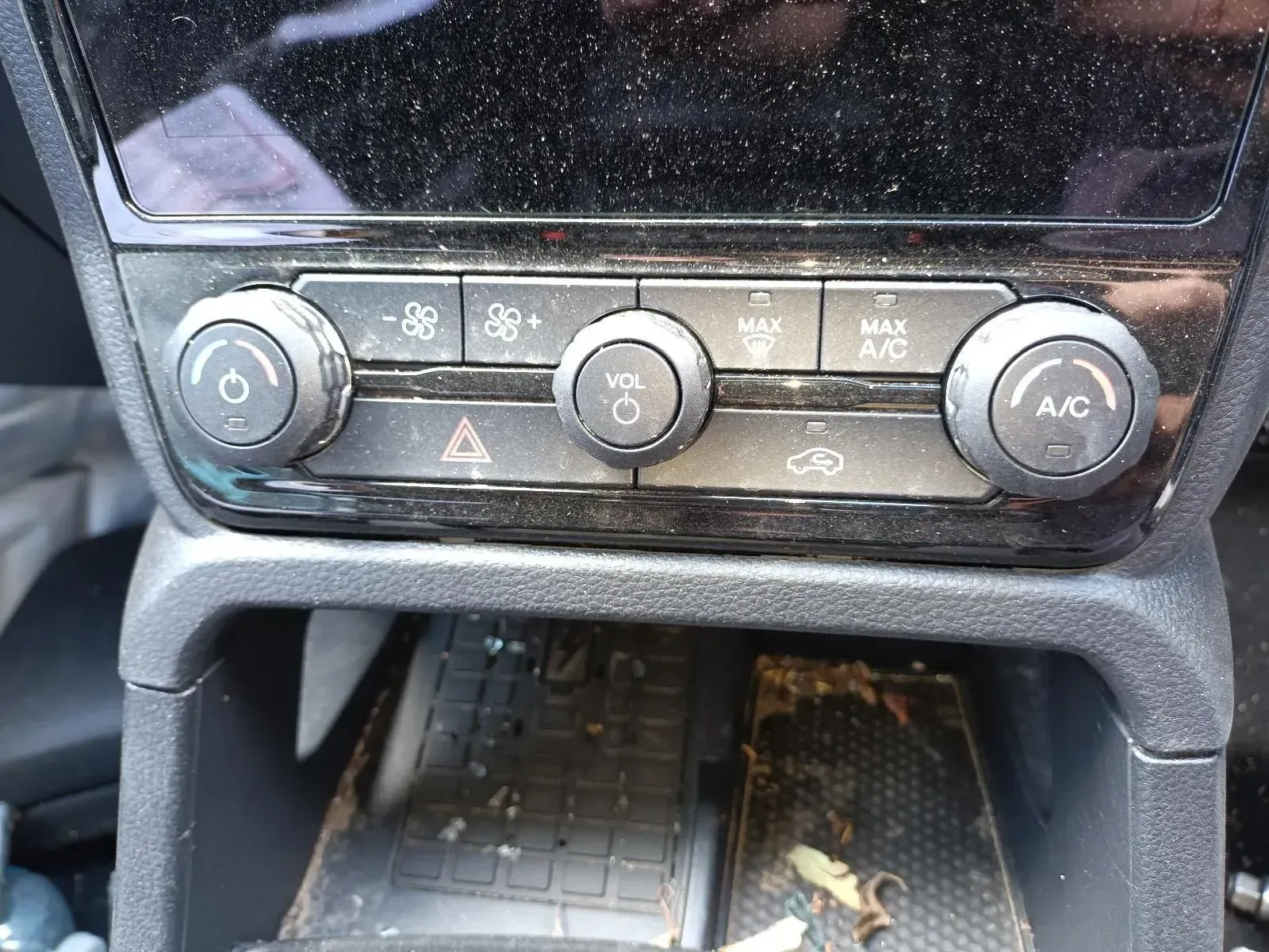Car Dashboard With Climate Control Knobs and Buttons — South West 4WD Wreckers In Brisbane, QLD