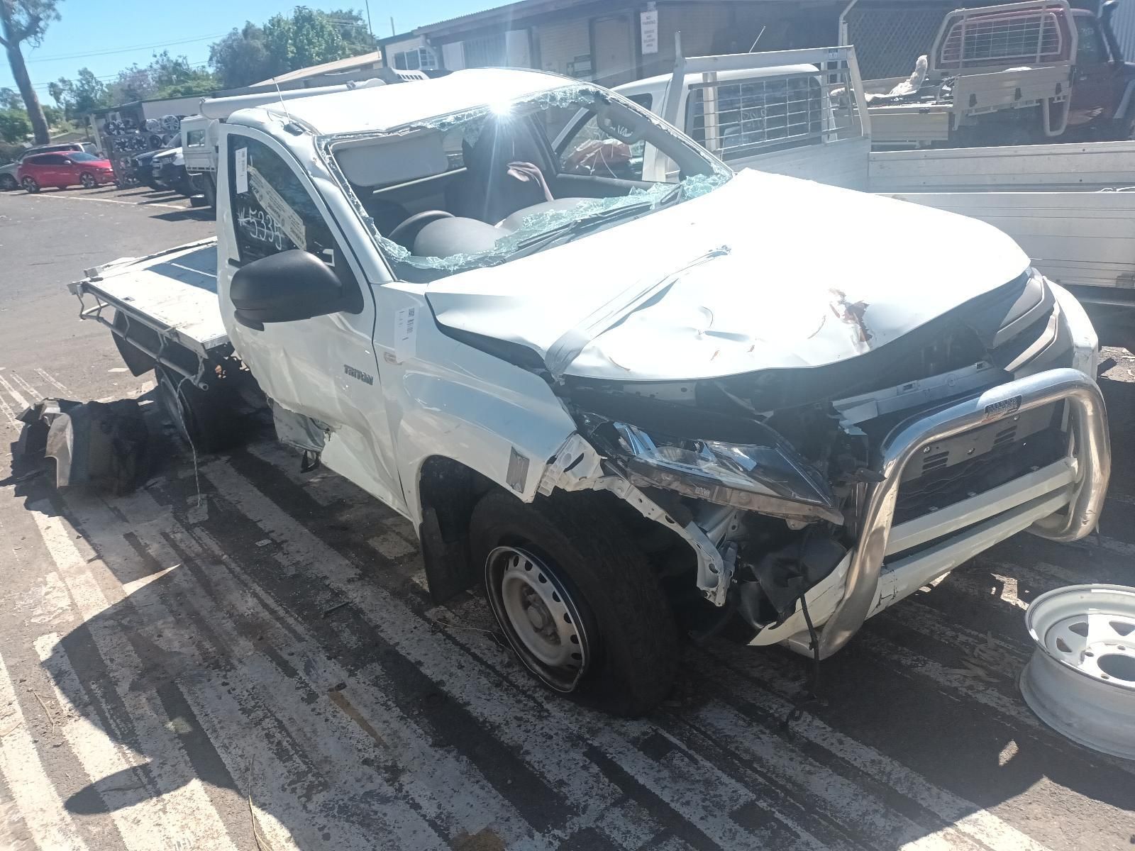 W-5335 MITSUBISHI TRITON MR 2.4L DIESEL AUTOMATIC 2WD SINGLE CAB 2022