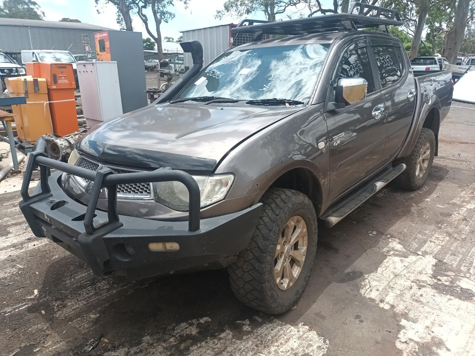 W-5353 MITSUBISHI TRITON MN GLX-R 2.5L DIESEL 4D56 MANUAL 4WD DUAL CAB 2012