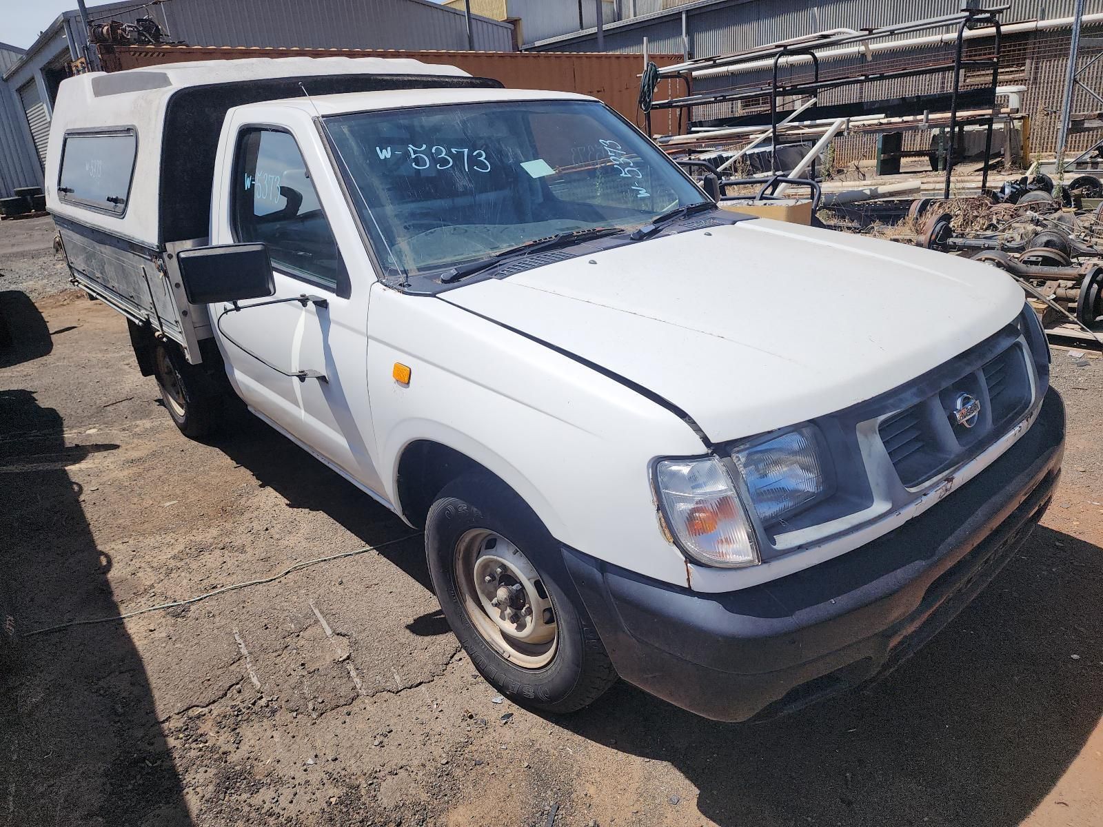 W-5373 NISSAN NAVARA D22 PETROL 2WD MANUAL SINGLE CAB 97