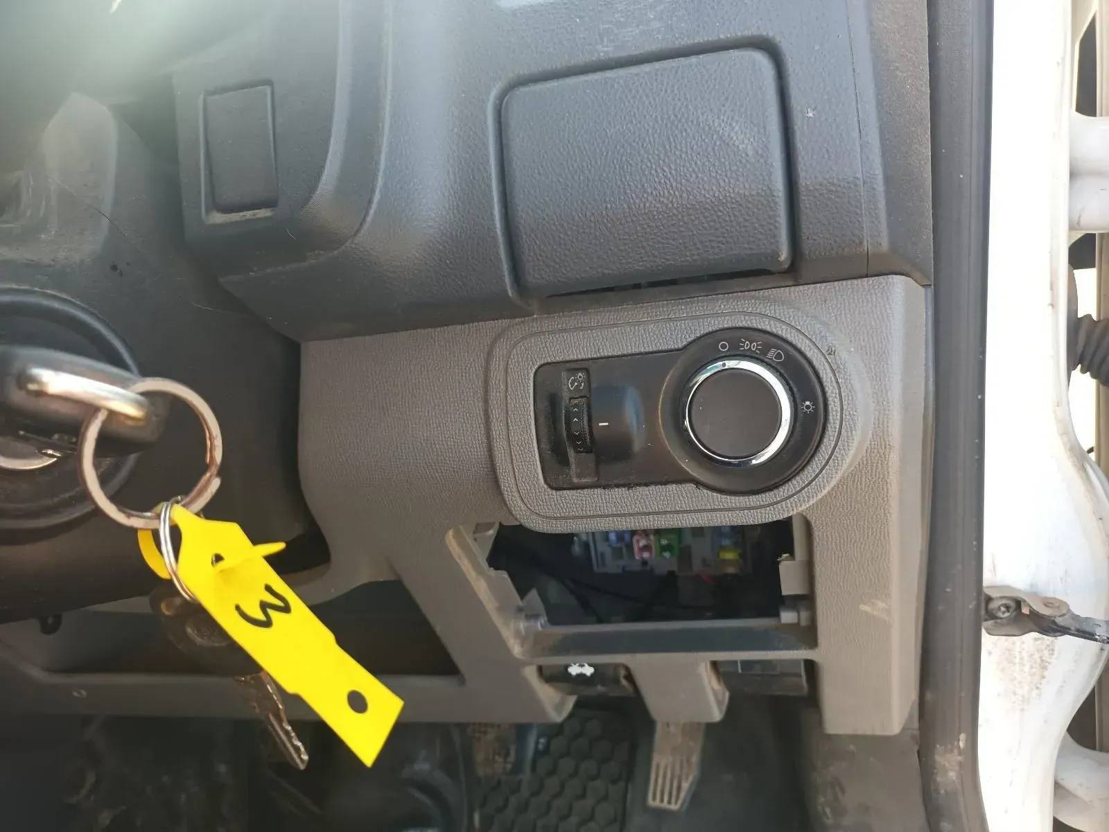 Dashboard Area With Ignition, Keys, and Fuse Box — South West 4WD Wreckers In Brisbane, QLD