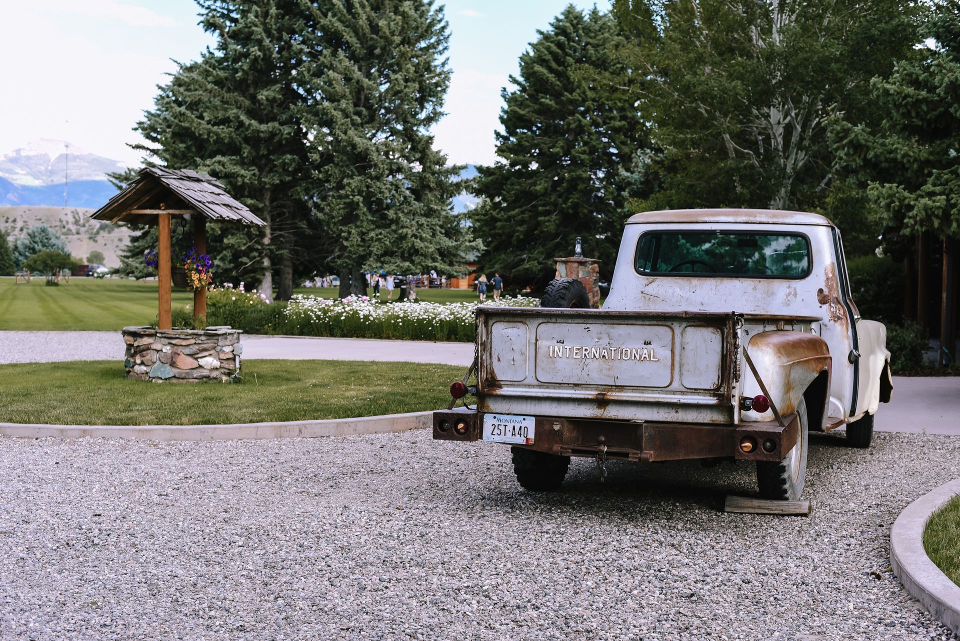 Wedding details planned by bride and groom