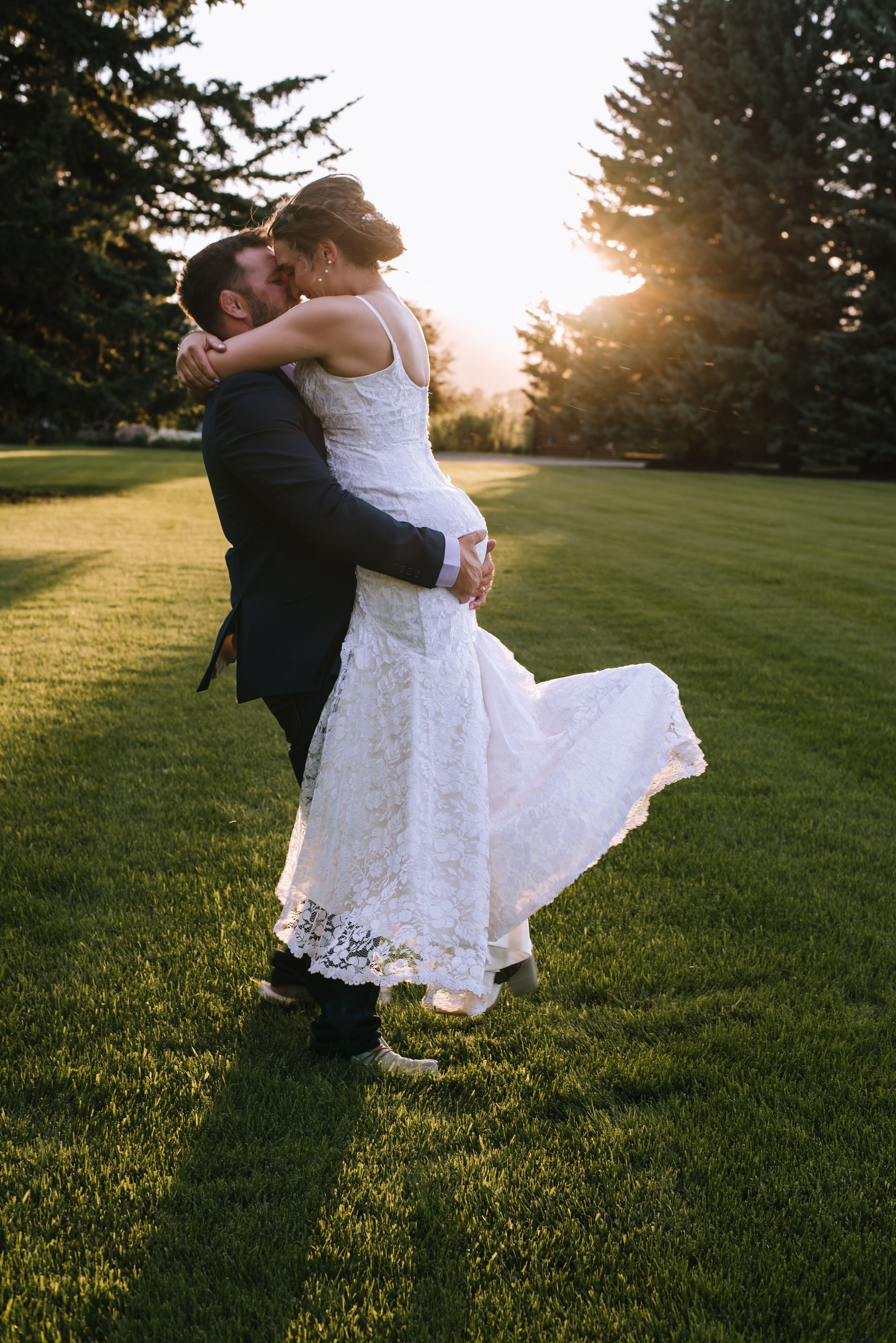 Bride and groom with beautiful backdrop