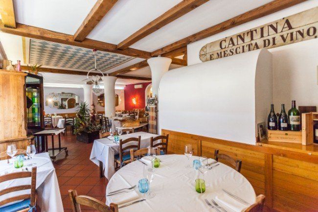 Sala di una trattoria