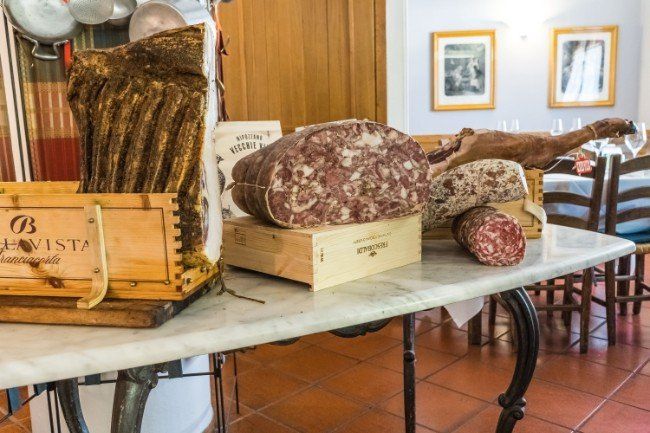Salumi tipici toscani
