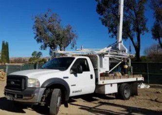 Smeal 5 Ton — Oxnard, CA — Ike's Pump & Drilling