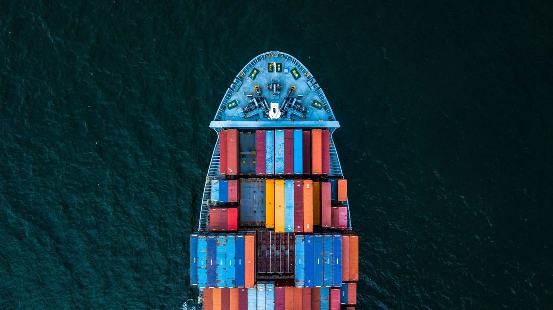 imbarcazione per il trasporto di container