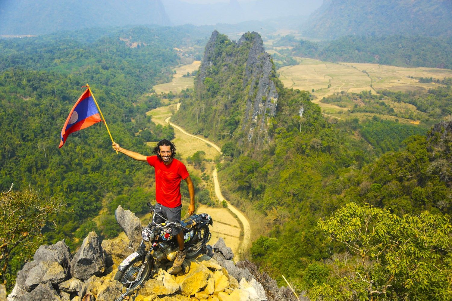 6 Days Laos from Laung Prabang to Vang Vieng and Vientiane